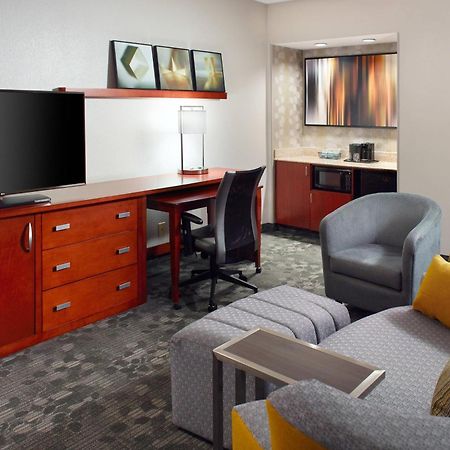 Courtyard By Marriott Greensboro Kültér fotó