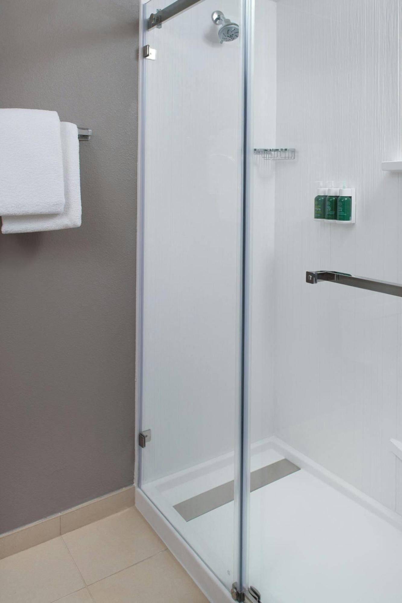 Courtyard By Marriott Greensboro Kültér fotó