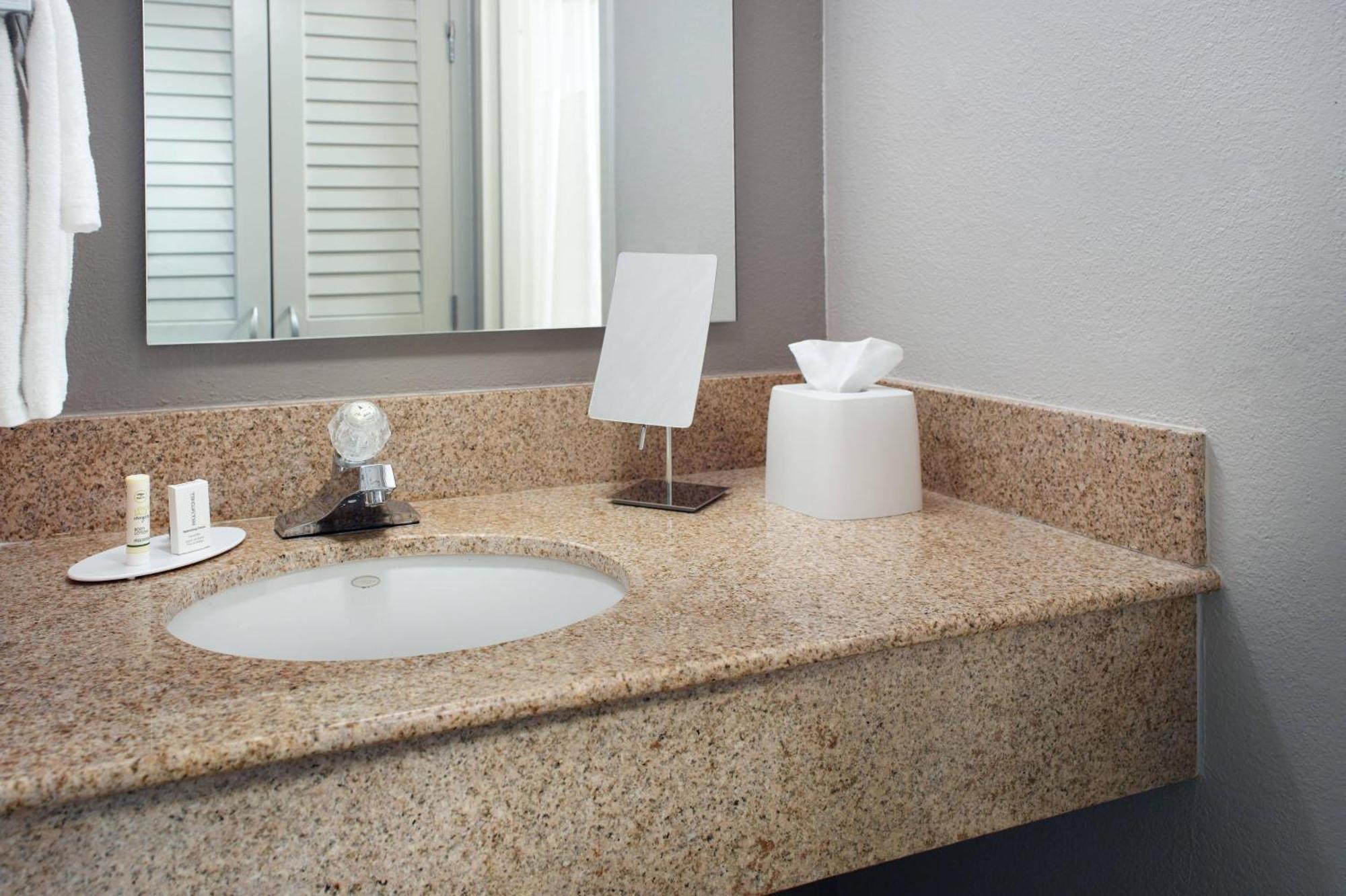 Courtyard By Marriott Greensboro Kültér fotó